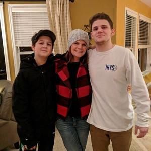 Meet your Posher, Danielle